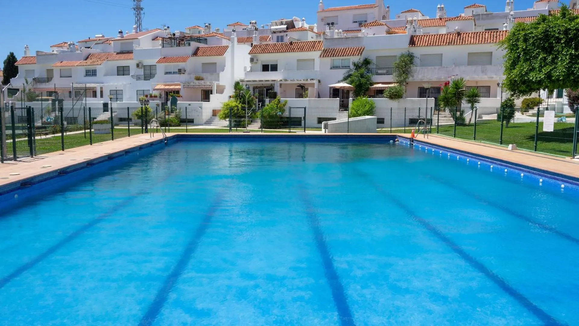 Apartment Miramar Townhouse In Fuengirola By Costarentals - Ref 62